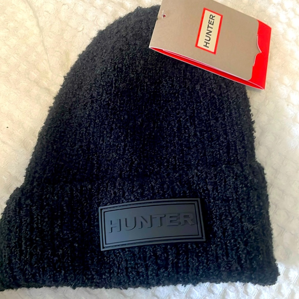 HUNTER tonal patch beanie